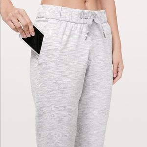 Lululemon On the Fly Pant